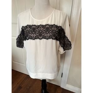 NWO BCBG White Black Lace Short Sleeve Blouse SZ L